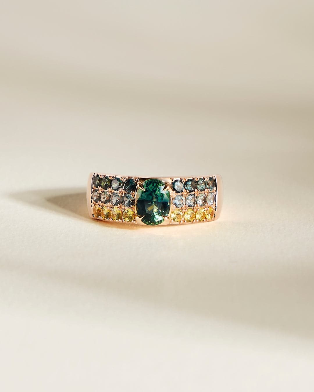 bague anniversaire bandeau saphir
