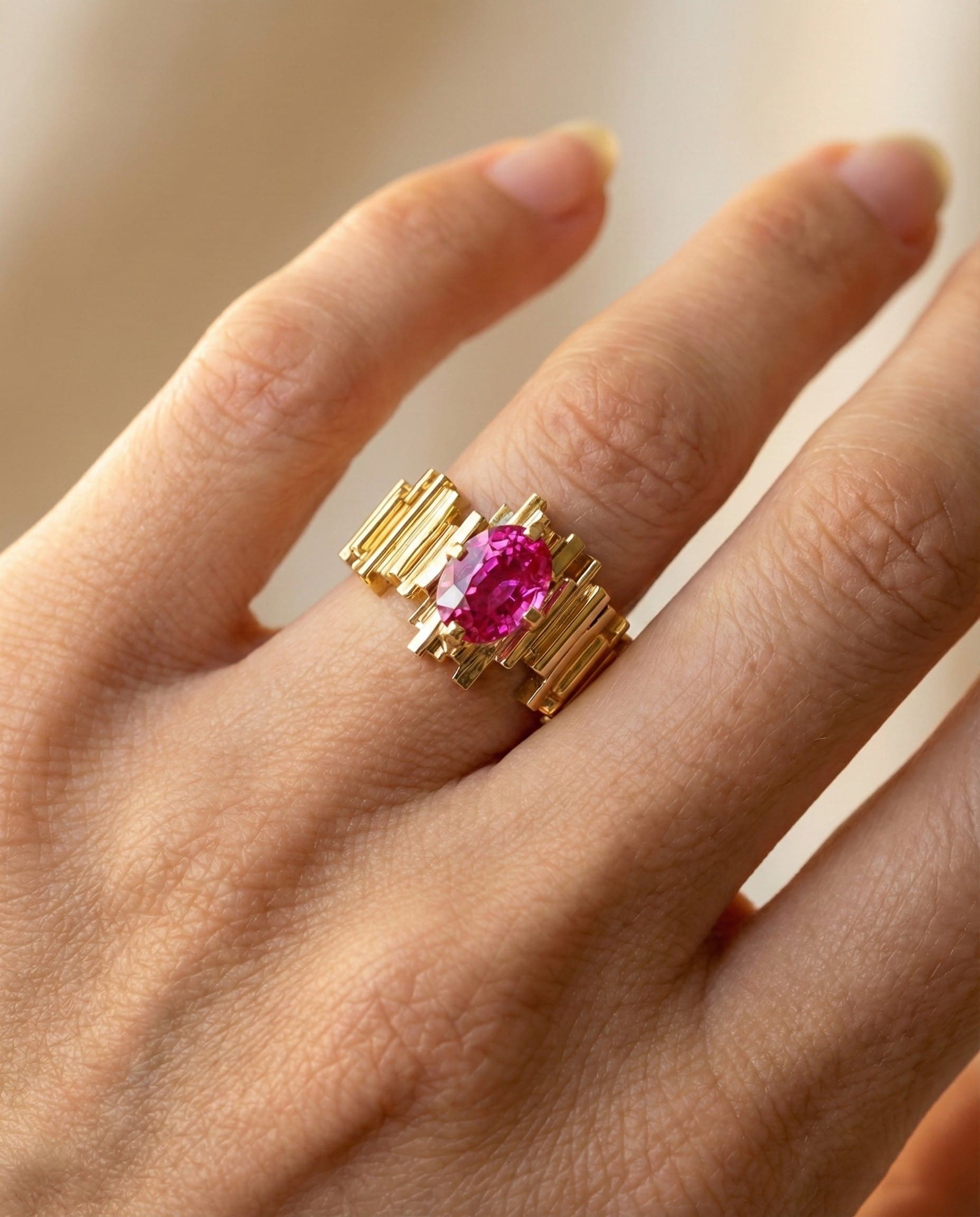 Bague de célébration avec spinelle Mahenge