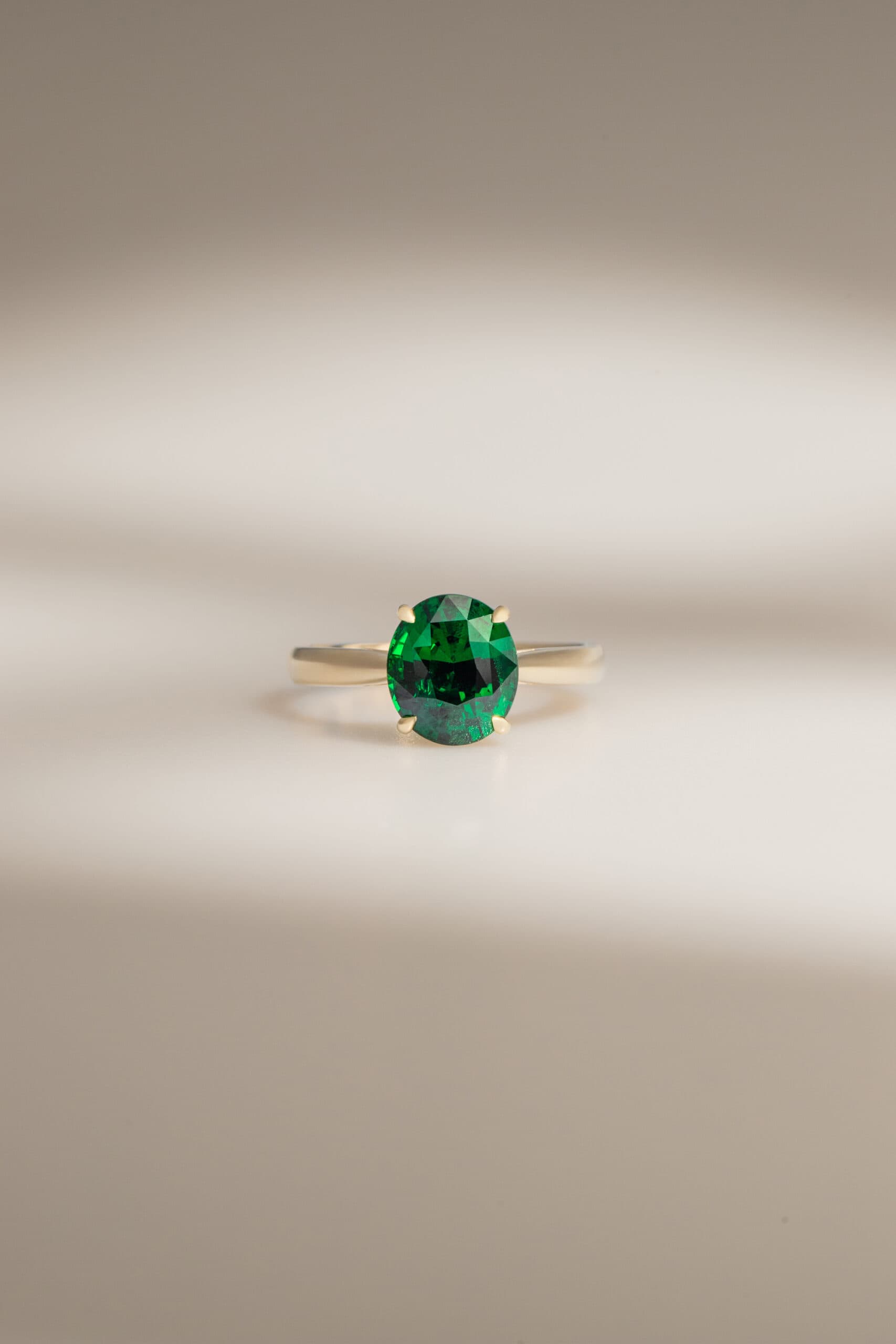 grenat tsavorite solitaire or jaune