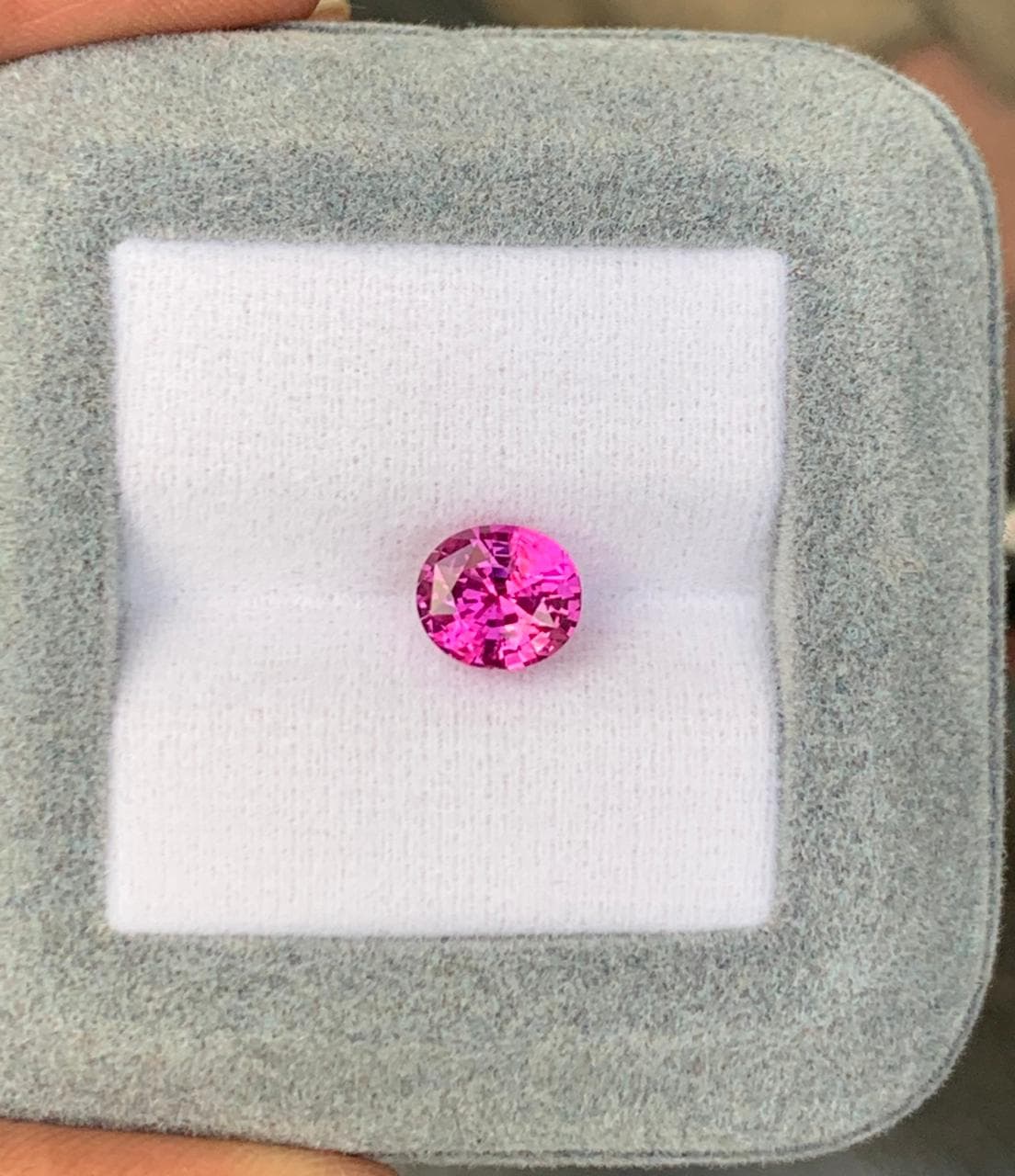 Saphir Rose Ovale de 2,49ct