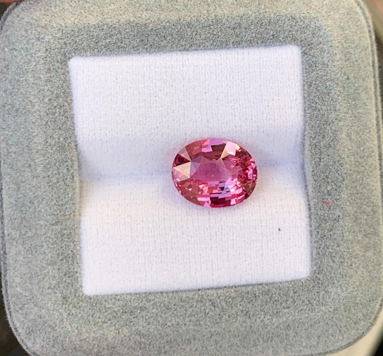 Saphir Padparadscha Ovale de 4,52ct