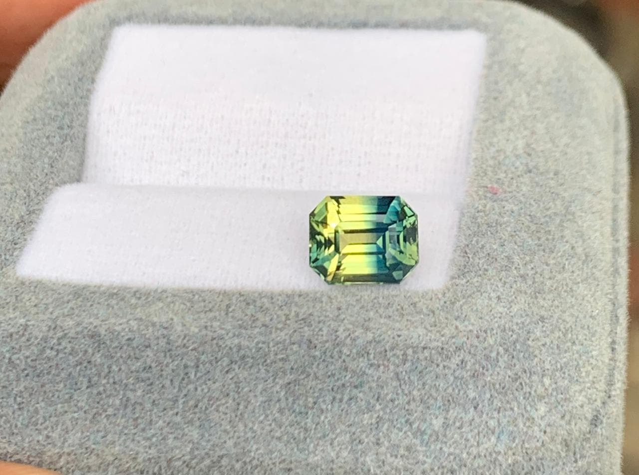Saphir Bicolore Rectangle de 2,15ct — Madagascar