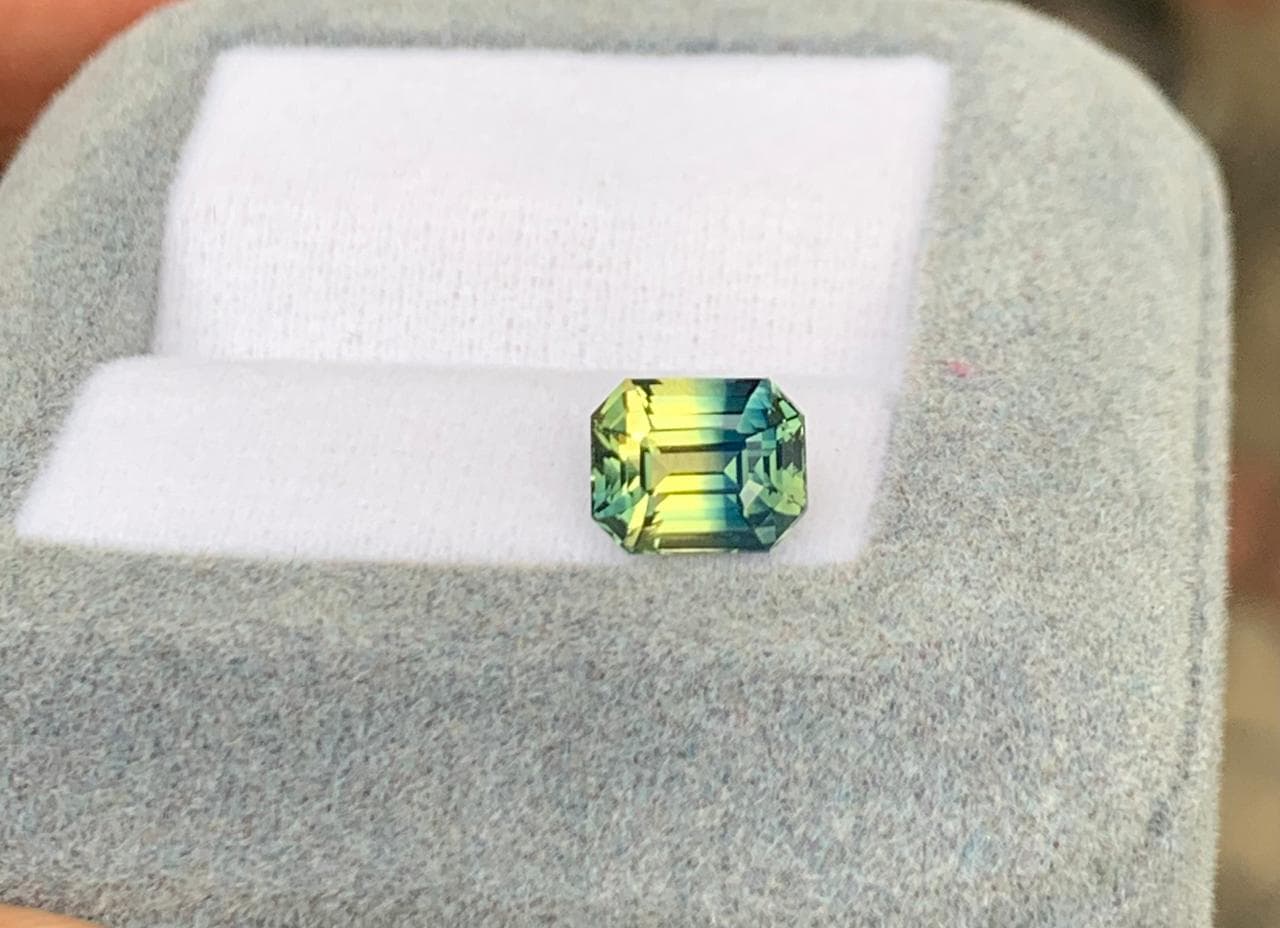 Saphir Bicolore Rectangle de 2,15ct — Madagascar